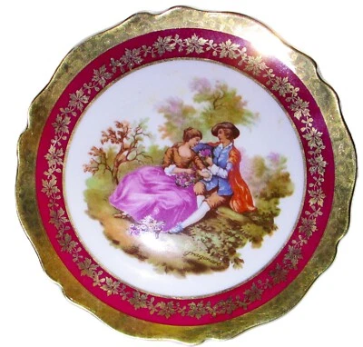 ANTIQUE LIMOGES FRANCE SIGNED FRAGONARD GOLD TRIMMED 5" PLATE,COURTING COUPLE - Image 1 of 4