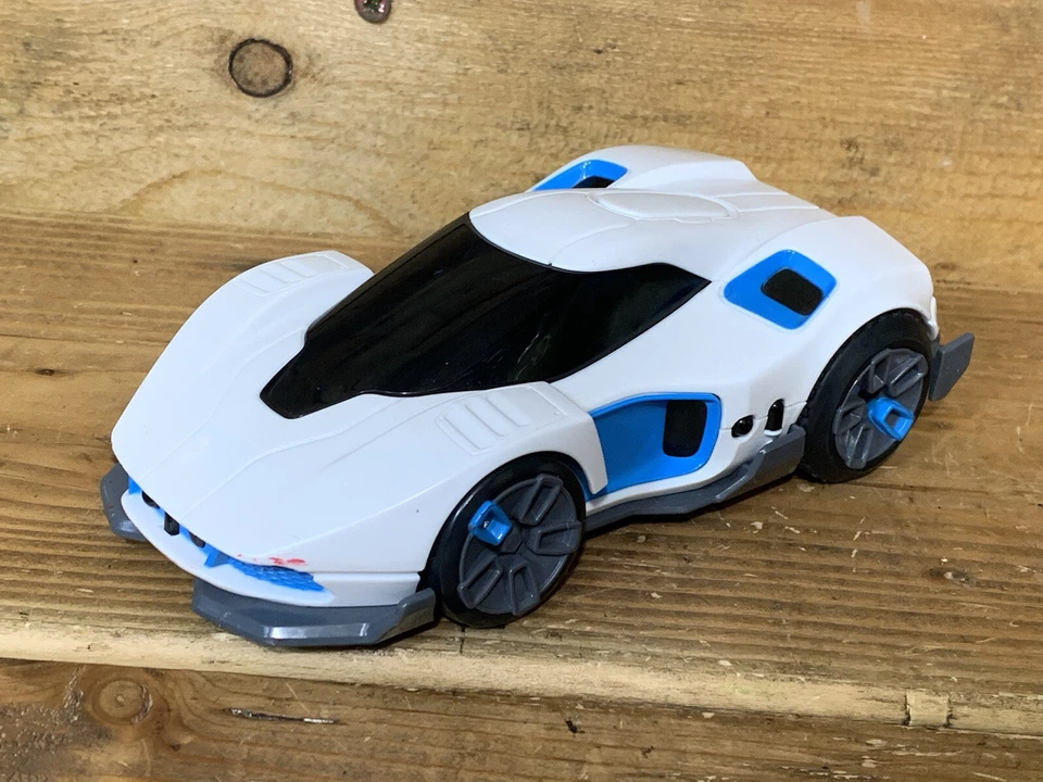 Vehículo RC inteligente blanco robótico Rev 0420 coche exótico Wow Wee Bluetooth juguete probado Foto 1 de 4