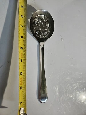 Cuchara para servir vintage Sheffield ranurada plateada 8 1/2"  Foto 1 de 4