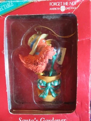 Tarjetas Carlton American Greetings Santa's Gardener "Red Bird" adorno de Navidad Foto 1 de 4