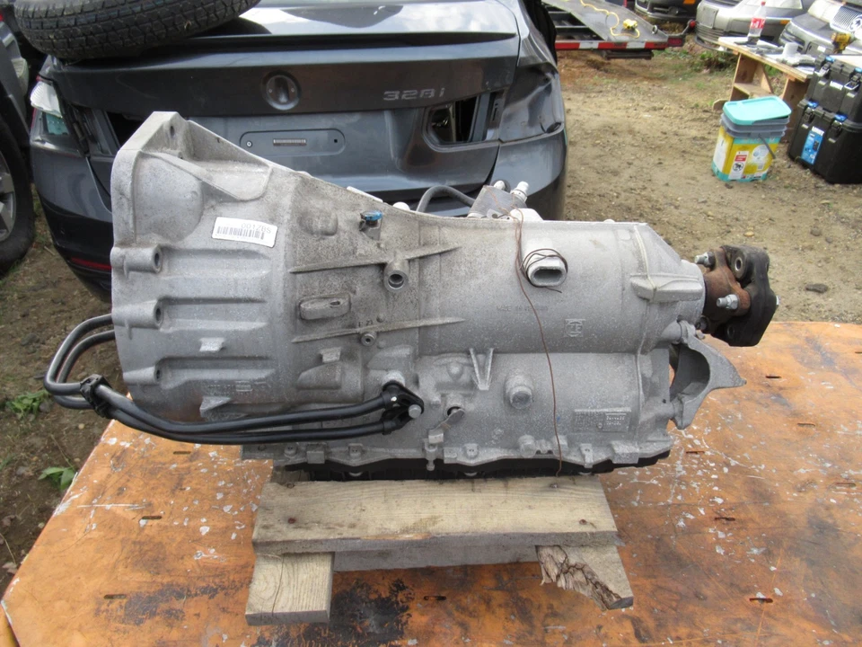 BMW 328i F30 N26 2016 2,0 L 4 cilindros 8 velocidades transmisión automática tracción trasera 57 k OEM Foto 1 de 4