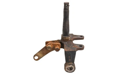 Кулак переднего правого шпинделя 87 Suzuki Quadrunner 230 2x4 LT230E - Изображение 1 из 4