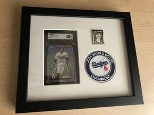 2024 Topps Mookie Betts Holiday graded 10 W/ Patch & Enamel Pin - World Series - Picture 1 of 2