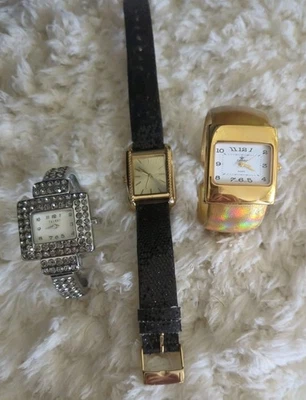 Reloj de brazalete Cannes y reloj de brazalete Trendz y reloj con correas - necesita baterías Foto 1 de 4