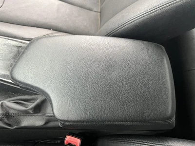 (SOLO REPOSABRAZOS TAPA) Consola piso delantero sin bandeja trasera deslizante se adapta a BMW 12-18  Foto 1 de 4