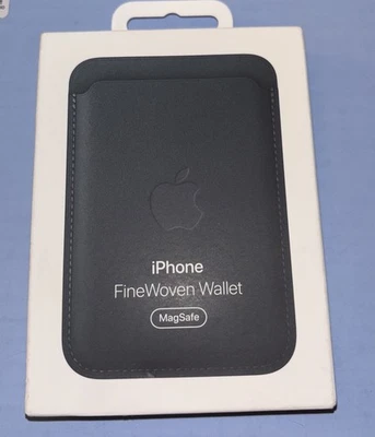 Apple iPhone FineWoven Wallet w/ MagSafe-DARK GREEN -SEALED - Image 1 of 4