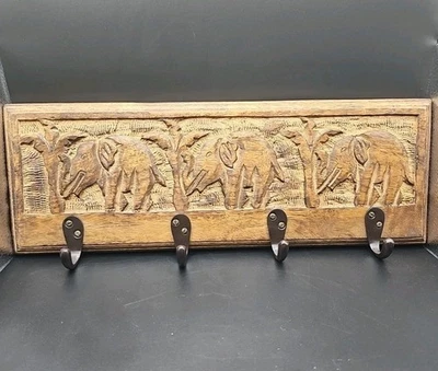 Perchero para llaves de elefantes talladas a mano de madera de roble con 4 ganchos de metal 15" Foto 1 de 4