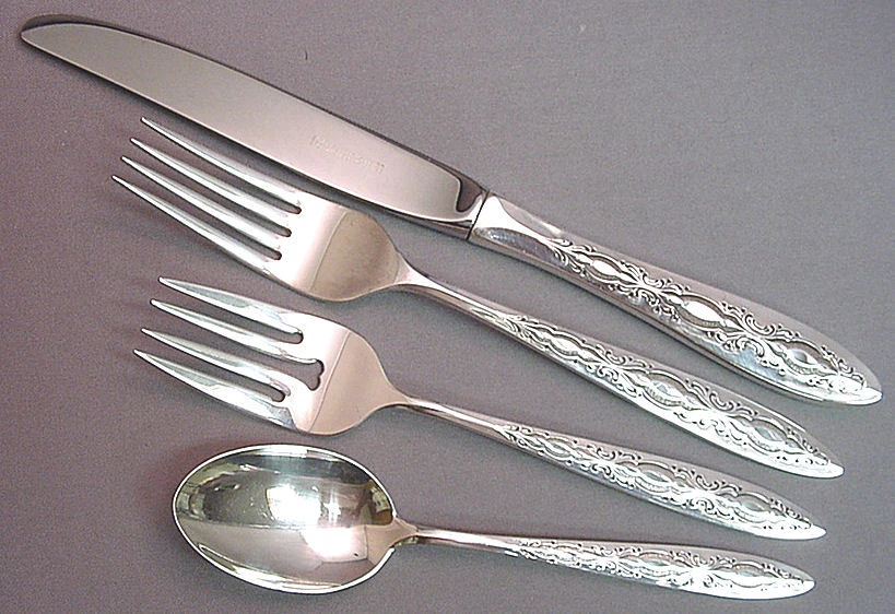 ENCAJE NUPCIAL - LUNT 4 PIEZAS AJUSTE DE LUGAR ESTERLINA Foto 1 de 1