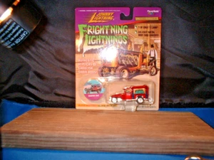 Johnny Lightning Frightning Lightning  Series 2 Vampire Van Chase # 65 - Picture 1 of 3