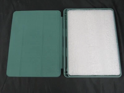 Apple iPad Air 2 Smart Case - Green, Auto Sleep/Wake - Image 1 of 4