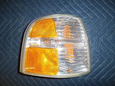 02 03 04 FORD EXPLORER ESQUINA DERECHA MARCADOR LUZ OEM 2002 2003 2004 Foto 1 de 2
