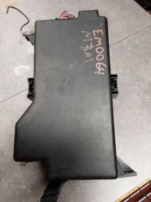 Fuse Box Engine 8-360 VIN Z 8th Digit Fits 00-02 DODGE 2500 PICKUP 193361 - Image 1 of 4