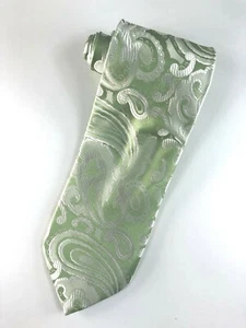 Sarar NWOT Italian Hand Made Silk Green Paisley Men's Tie - Picture 1 of 3