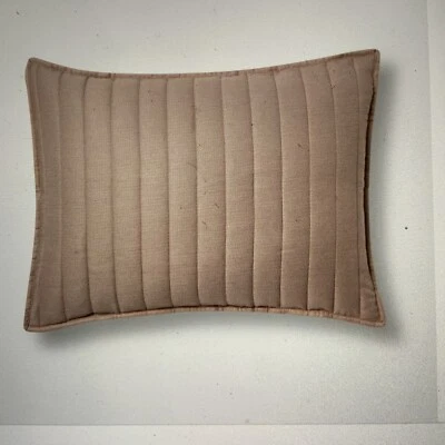 🏯 Threshold Reversible Faux Fur & Flannel Quilt Sham Light Brown 🆕20”X26” - Image 1 of 4