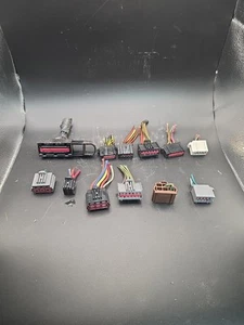 WIRING HARNESS PLUG CONNECTOR 04 FORD F250 F350 FUSE RELAY BOX 3C3T-14A067-ED - Picture 1 of 2