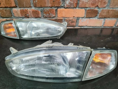Luces delanteras JDM Mitsubishi Mirage Colt V Cyborg CJ4A CJ 1995-1999 Foto 1 de 4