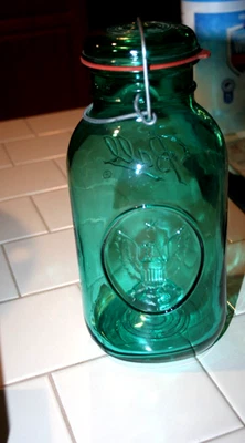 De colección 1976 American Eagle Ball Verde Medio Galón Tarro de Conserva Vidrio Goma Alambre Tapa Foto 1 de 4