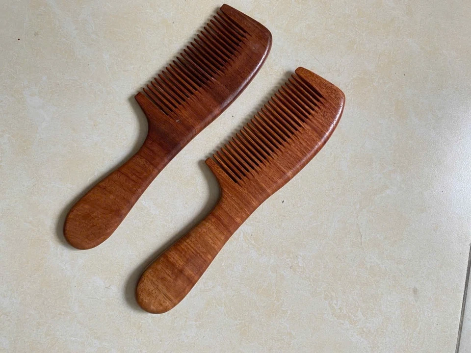 Peines de madera Minhcraft hechos a mano 100 % natural verde sándalo fragancia para el cabello Foto 1 de 1