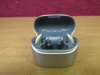 Par Phonak Audéo Lumity L90-R (plateado) con estuche cargador Foto 1 de 4