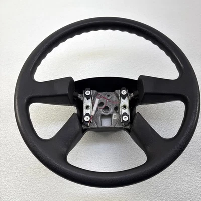 03-06 Chevy Silverado Suburban & GMC Sierra Yukon Tahoe Envoy Steering Wheel OEM - Image 1 of 4