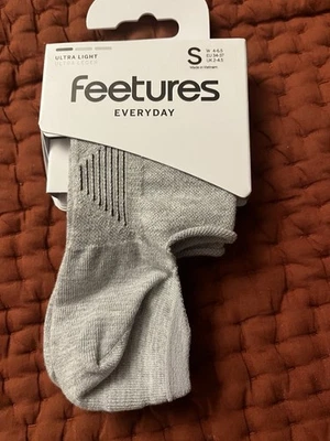 Calcetines Feetures Elite Ultra Ligeros Invisibles No Show Mujer GRIS Talla Pequeña ~ ¡NUEVOS! Foto 1 de 4