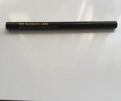 Pat Magrath Labs Perma Precision delineador líquido cor Xtreme preto  - Imagem 1 de 4