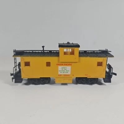 ROCO Union Pacific Caboose UP 25515 HO Scale - Image 1 of 4