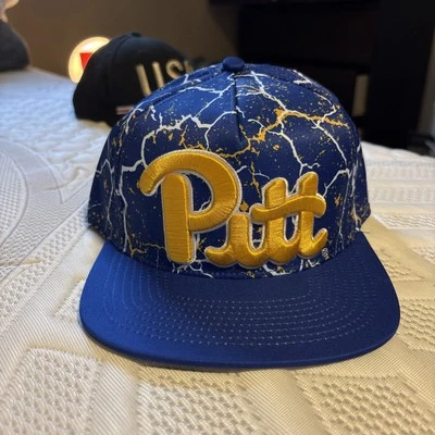 Sombrero azul dorado de la Universidad de Pitt Panthers - Pitt Script - Tormenta - SnapBack Foto 1 de 4
