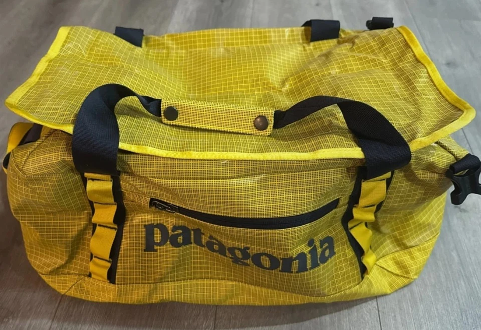 NEU Patagonia Black Hole Duffel 40l Shine Yellow Rucksack Handgepäck  - Bild 1 von 4
