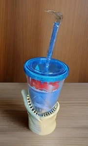 Vaso de plástico mandíbulas tapa azul pajita 16 oz logotipo de película y cabeza de tiburón Koozie  - Imagen 1 de 16