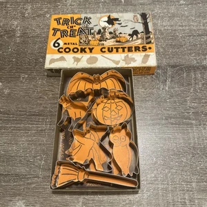 Vintage Trick Or Treat Cooky Cutters w Original Box - Picture 1 of 12