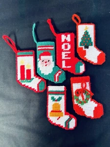 Handmade Plastic Canvas Christmas Stocking Ornaments Set of 6 - Bild 1 von 4