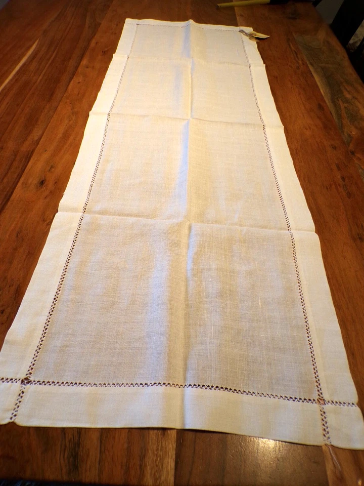 Linge ancien 1 Napperon Chemin de table lin blanc broderies de jours ( ref 10 ) - Photo 1/3
