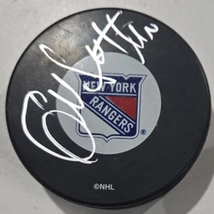Glen Sather autographed Hockey Puck (New York Rangers Hall of Fame) Display Cube - Picture 1 of 3