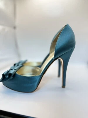 Zapatos de seda Garavani Valentino para mujer, talla EU 37/US 6,5 Foto 1 de 4