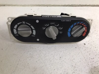 Panel de interruptor de control climático temperatura aire acondicionado calefacción Mazda Tribute 2005-2006 HVAC Foto 1 de 4