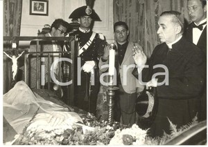 1959 TORRE DEL GRECO Card. Alfonso CASTALDO benedice corma by Enrico DE NICOLA