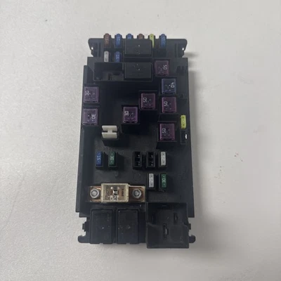 Relé de caja de fusibles 2014-2016 2,5 L Subaru Forester 15 k millas MB100200B fabricante original Foto 1 de 4