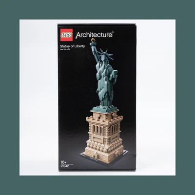 Lego Architecture 21042 Statue of Liberty BNIB Sealed Retired Collectors Item - Image 1 of 4