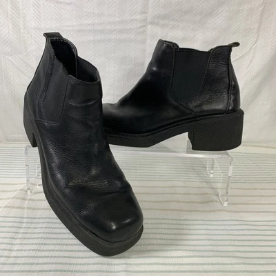 Aerosoles Booties Womens 8 Black Leather Slip On Chunky VTG Y2K Minimalist Goth - Image 1 of 4