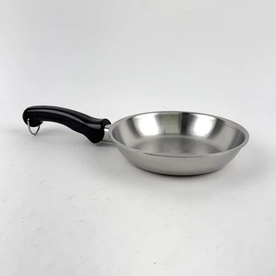 Saladmaster Versa Tec TP304-316L Stainless Steel 8" Gourmet Skillet - Image 1 of 4