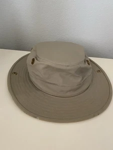 Tilley Hat Endurable Mens Beige Light Breathable 7 3/8 - Has Some Paint On It - Picture 1 of 13