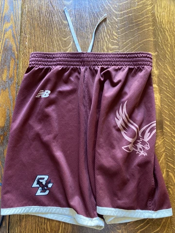 New Balance Boston College Basketball Men’s XL Team Issued Shorts Cover