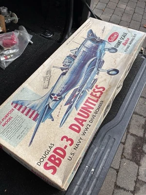 Kit de avión modelo balsa R/C Guillows SBD Dauntless Foto 1 de 4