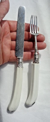 18TH CENTURY BLANC DE CHINE PORCELAIN HANDLED CUTLERY LATER SOLID SILVER MOUNTS - Image 1 of 4