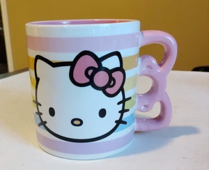 Mug 2022 Hello Kitty 20 Oz Polka Dot Cup Bow Handle Sanrio GIFT Large RARE - Picture 1 of 4