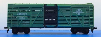 HO Scale AT&SF "Santa Fe" Fort Foot Freight Train Livestock Car 582039 / #16 - Image 1 of 4