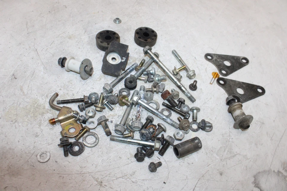 Yamaha XT350 1992 OEM pernos de montaje de motor hardware tornillos de motor Foto 1 de 4