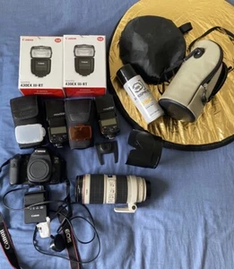 PROFESSIONAL CAMERA KIT BUNDLE - EOS 5d MARK IV - 70-200MM LENS - X2 SPEEDLITE - Picture 1 of 21