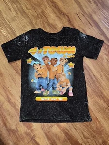 Disney Turning Red Movie 4 Town Tour Youth T-Shirt Size Medium 7/8 Disney Parks - Picture 1 of 3